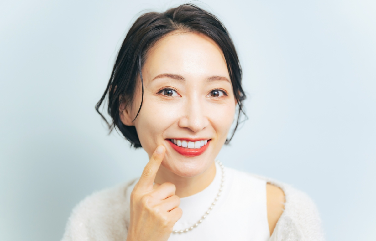 八重歯の女性